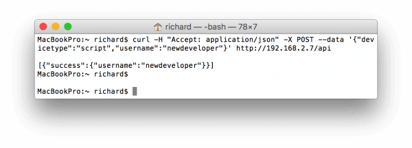 terminal venster dat het aanmaken van een nieuwe user in Hue bridge aan te passen